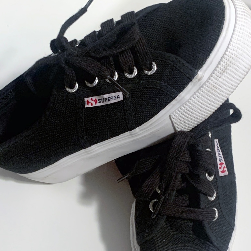 Superga Platform Kicks -- like new, oh-so-fly!